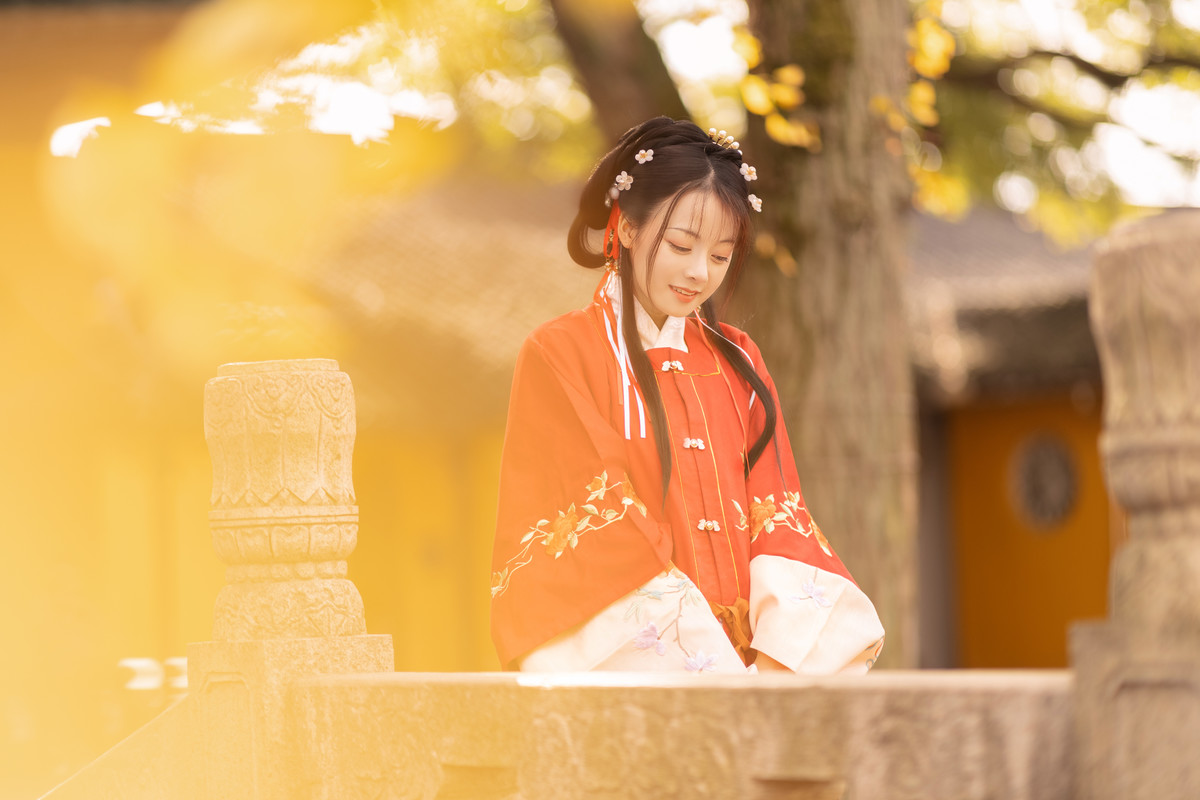 古装汉服美女温婉可人唯美古风摄影