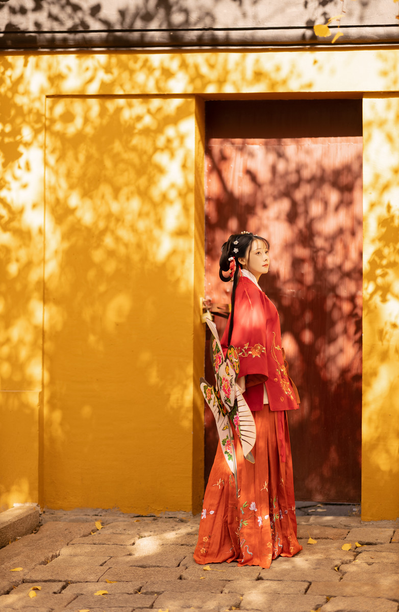 古装汉服美女温婉可人唯美古风摄影