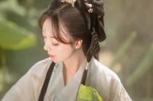 汉服小姑娘清新秀丽唯美古风摄影