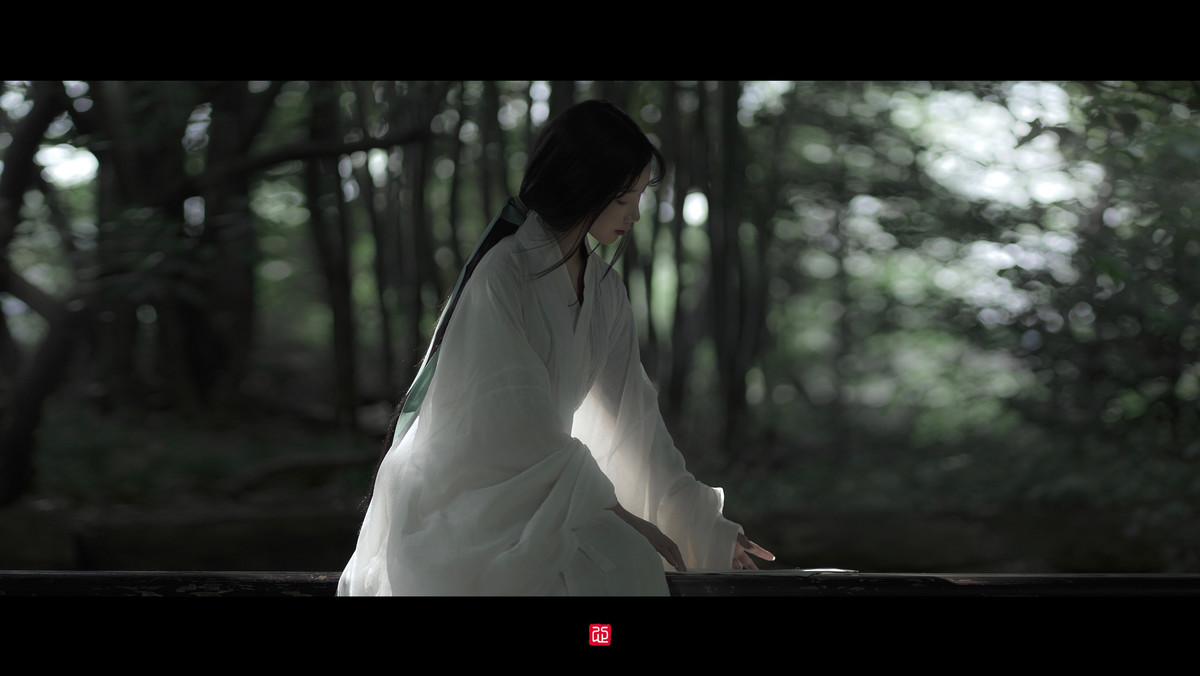 小仙女气质纤尘不染妩媚动人汉服图片