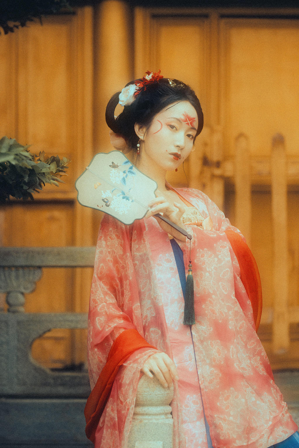 唐朝女人性格豪放大胆高清古风摄影图片