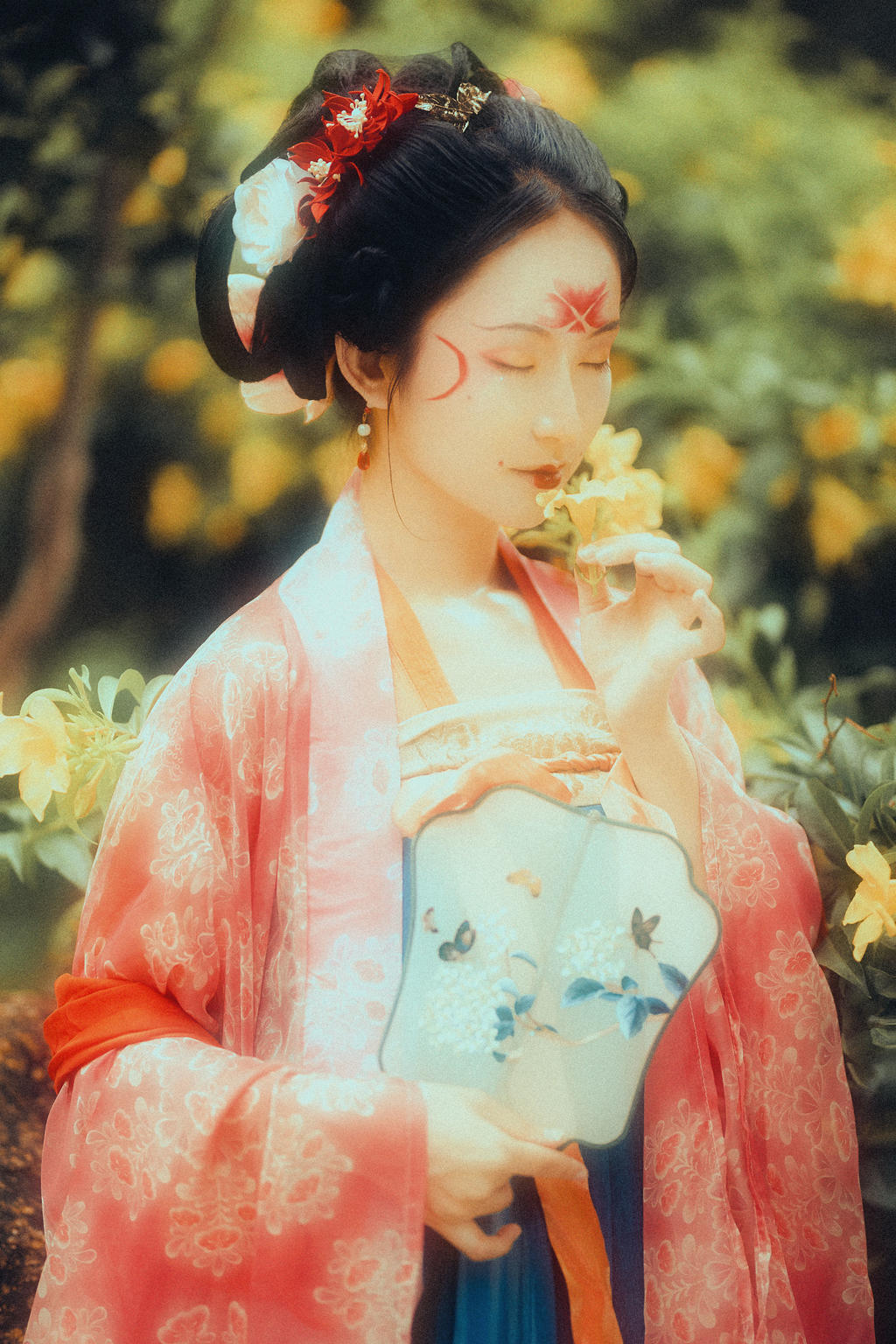 唐朝女人性格豪放大胆高清古风摄影图片