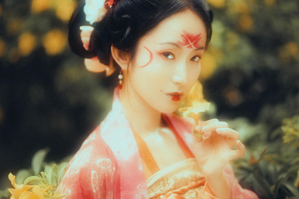 唐朝女人性格豪放大胆高清古风摄影图片