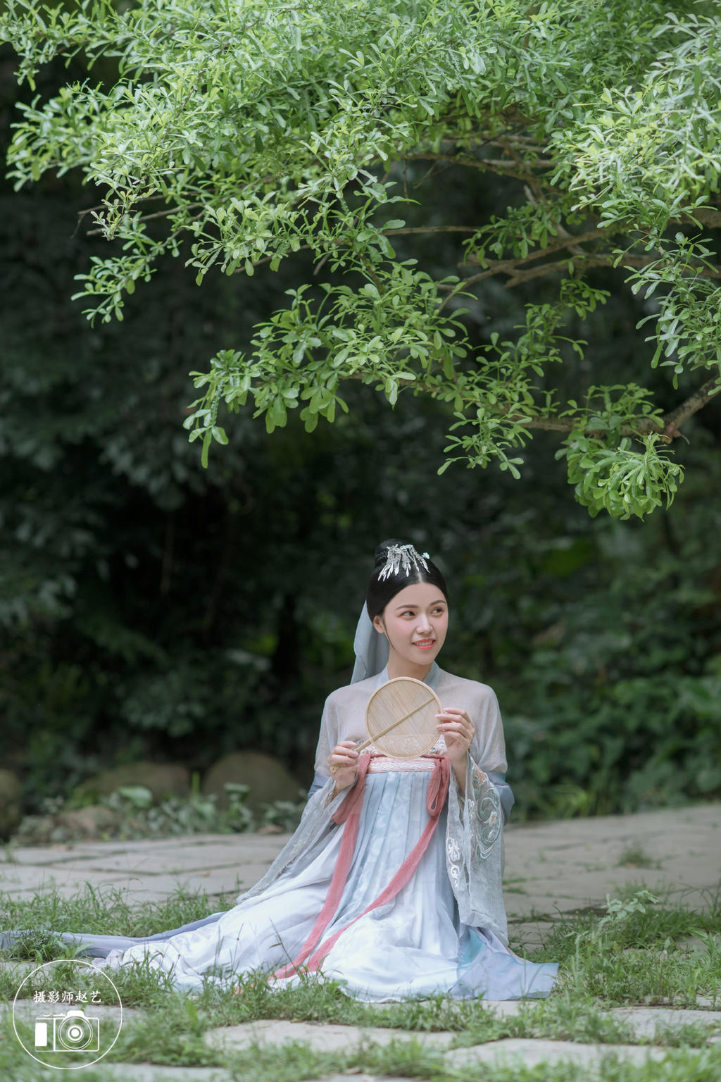 仙气飘飘的汉服小姐姐唯美古装摄影图片