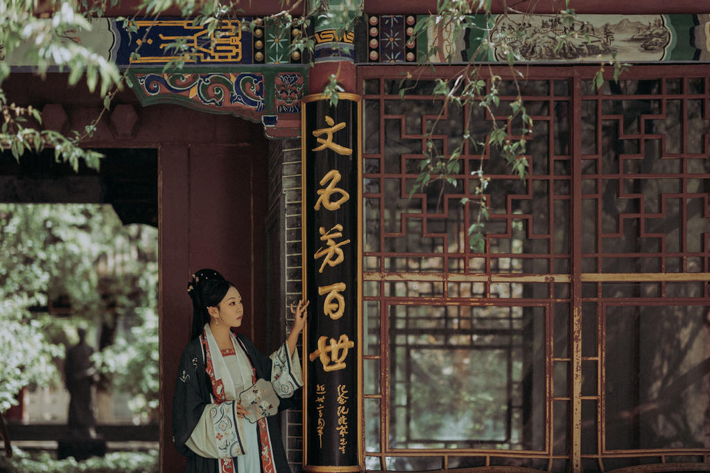 古装大家闺秀温婉端庄古风摄影图片