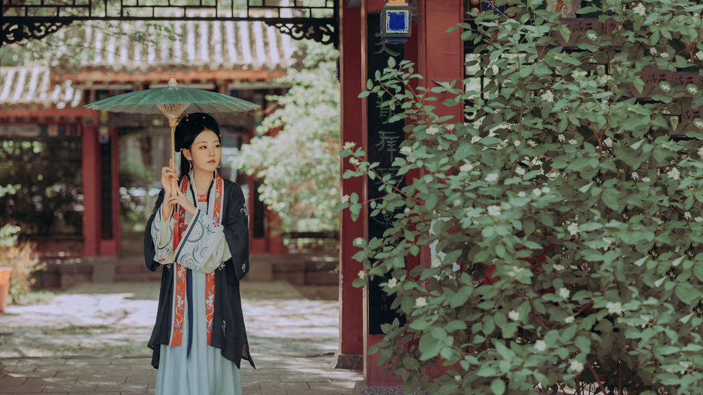 古装大家闺秀温婉端庄古风摄影图片