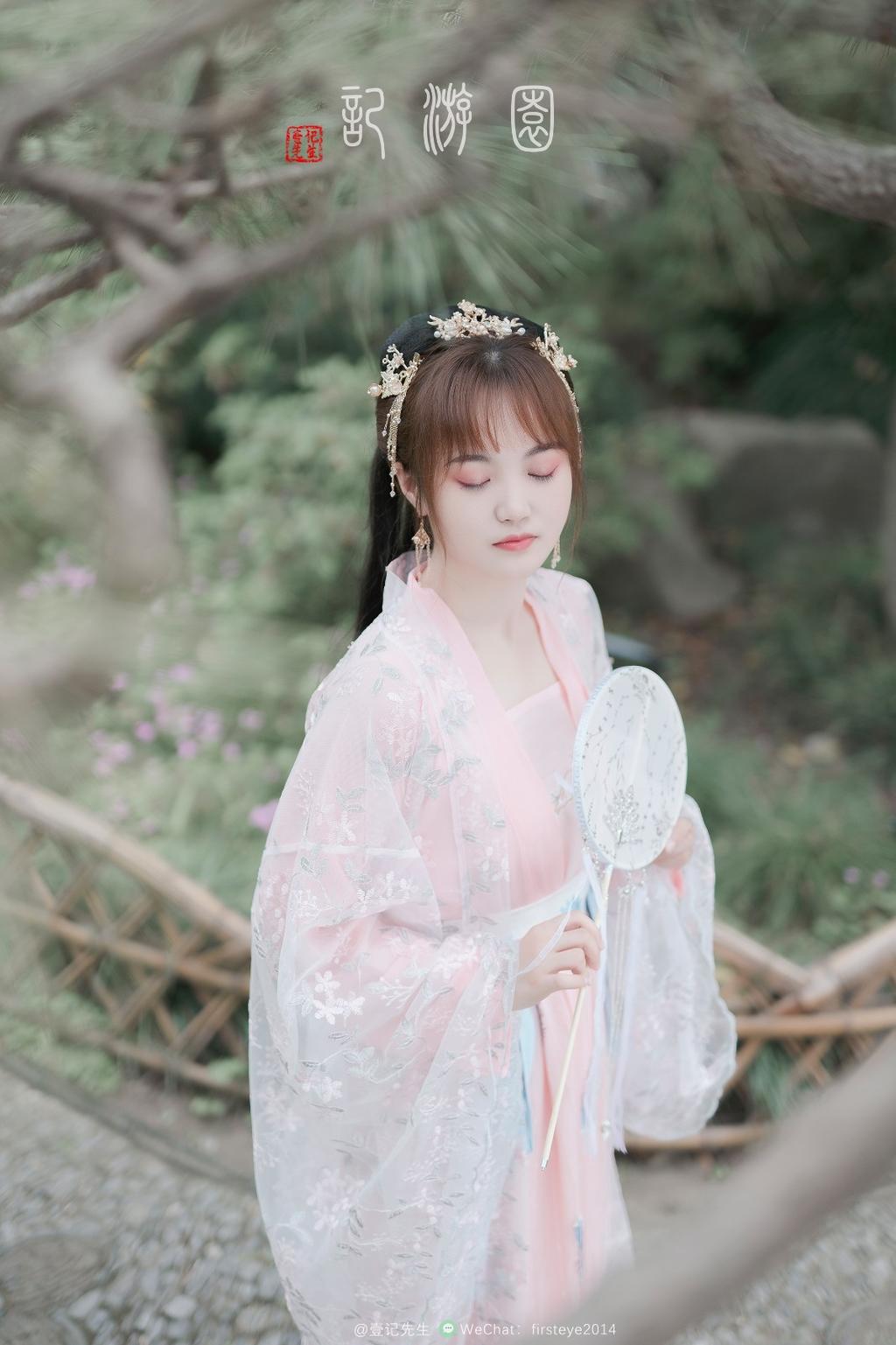 古代大家闺秀唯美汉服写真图片