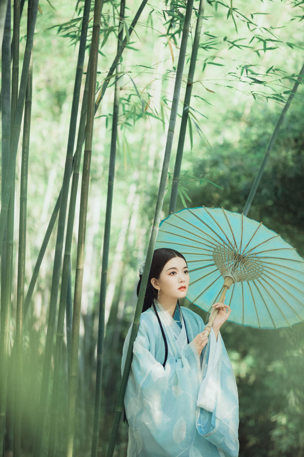 汉服美女气质纤尘不染飘逸唯美写真