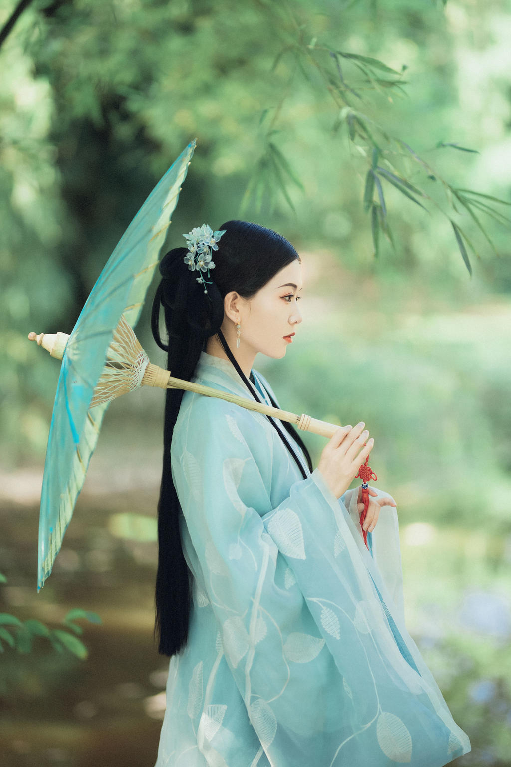 汉服美女气质纤尘不染飘逸唯美写真