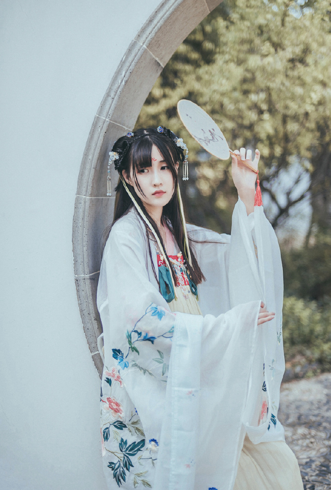 妙龄少女古装汉服唯美图片