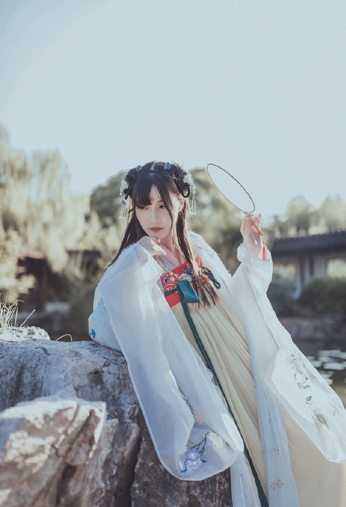 妙龄少女古装汉服唯美图片