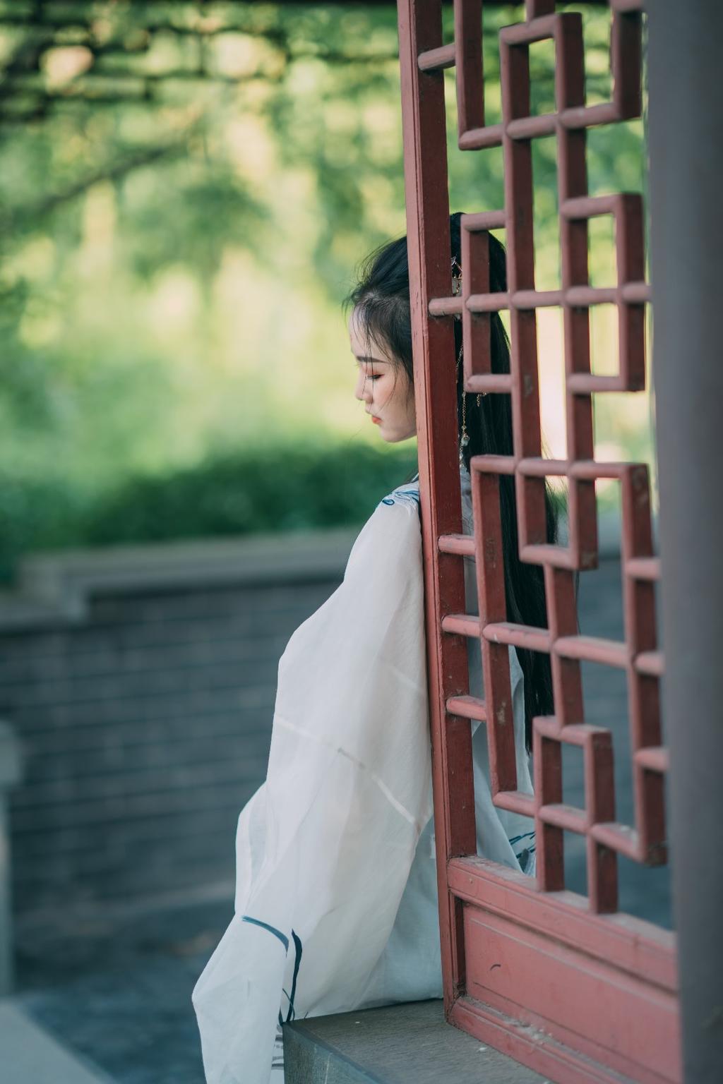 温柔似水的古装美女唯美古风摄影