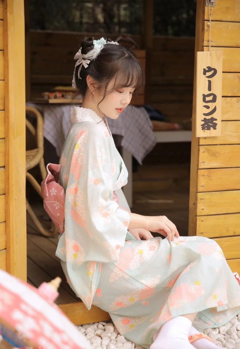 和服美女温柔善良娇软美女图片