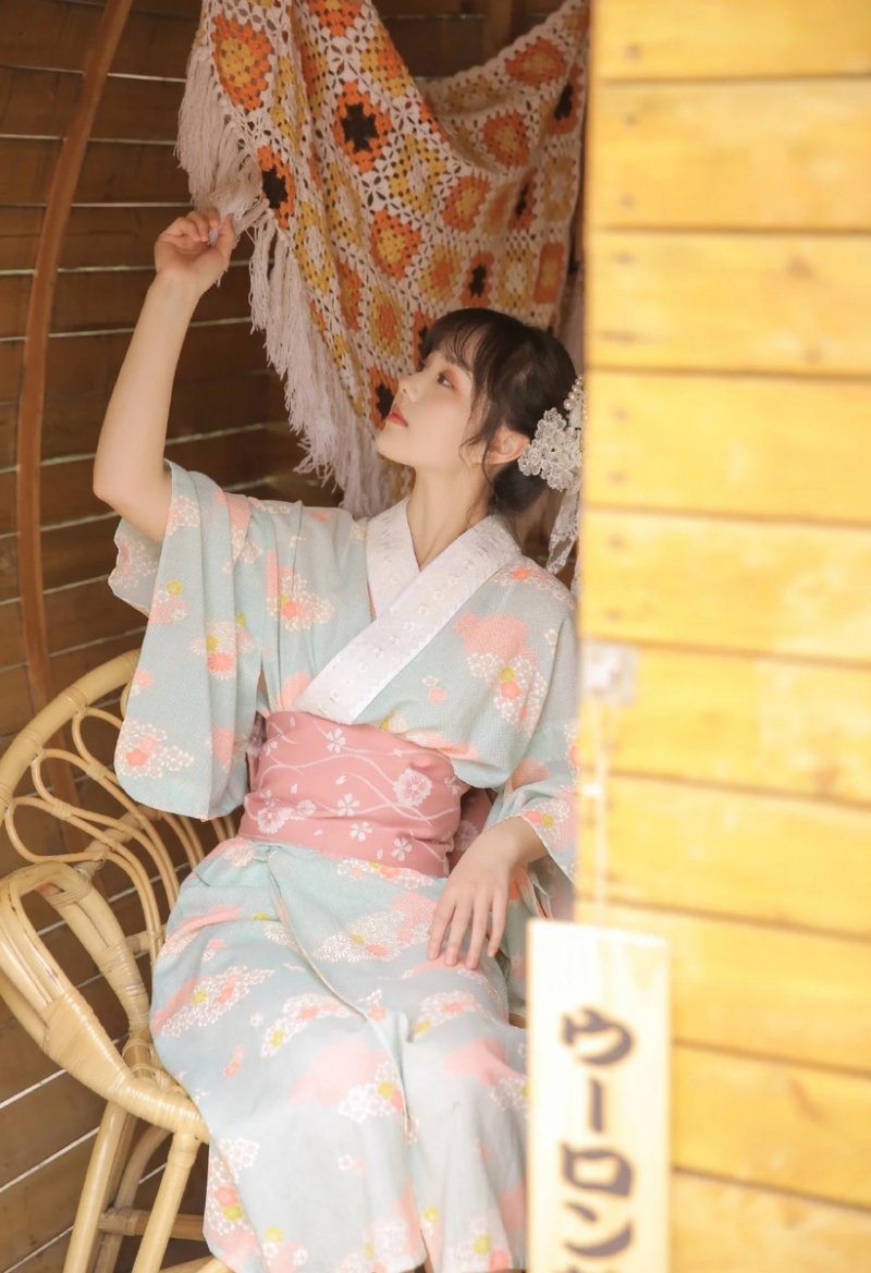 和服美女温柔善良娇软美女图片