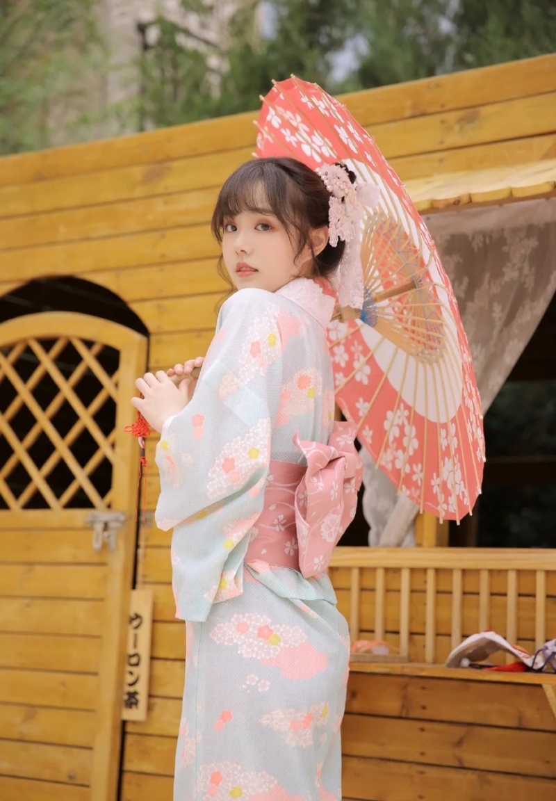 和服美女温柔善良娇软美女图片