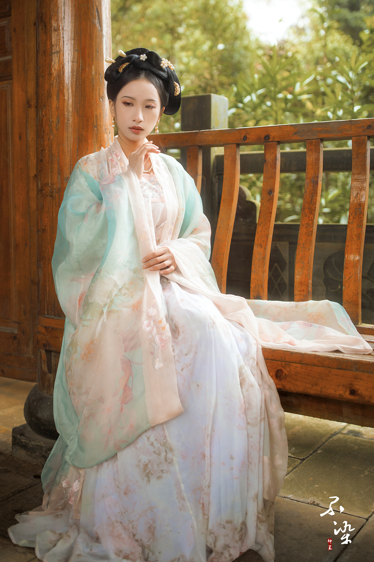 古装汉服美女气质淡雅端庄私拍