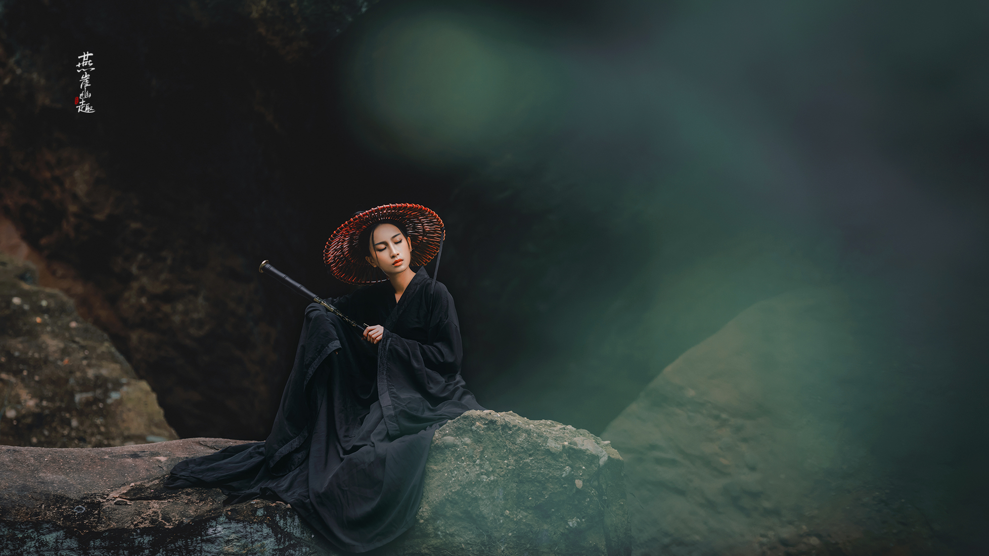 古装侠女仗剑天涯爽快古风图片