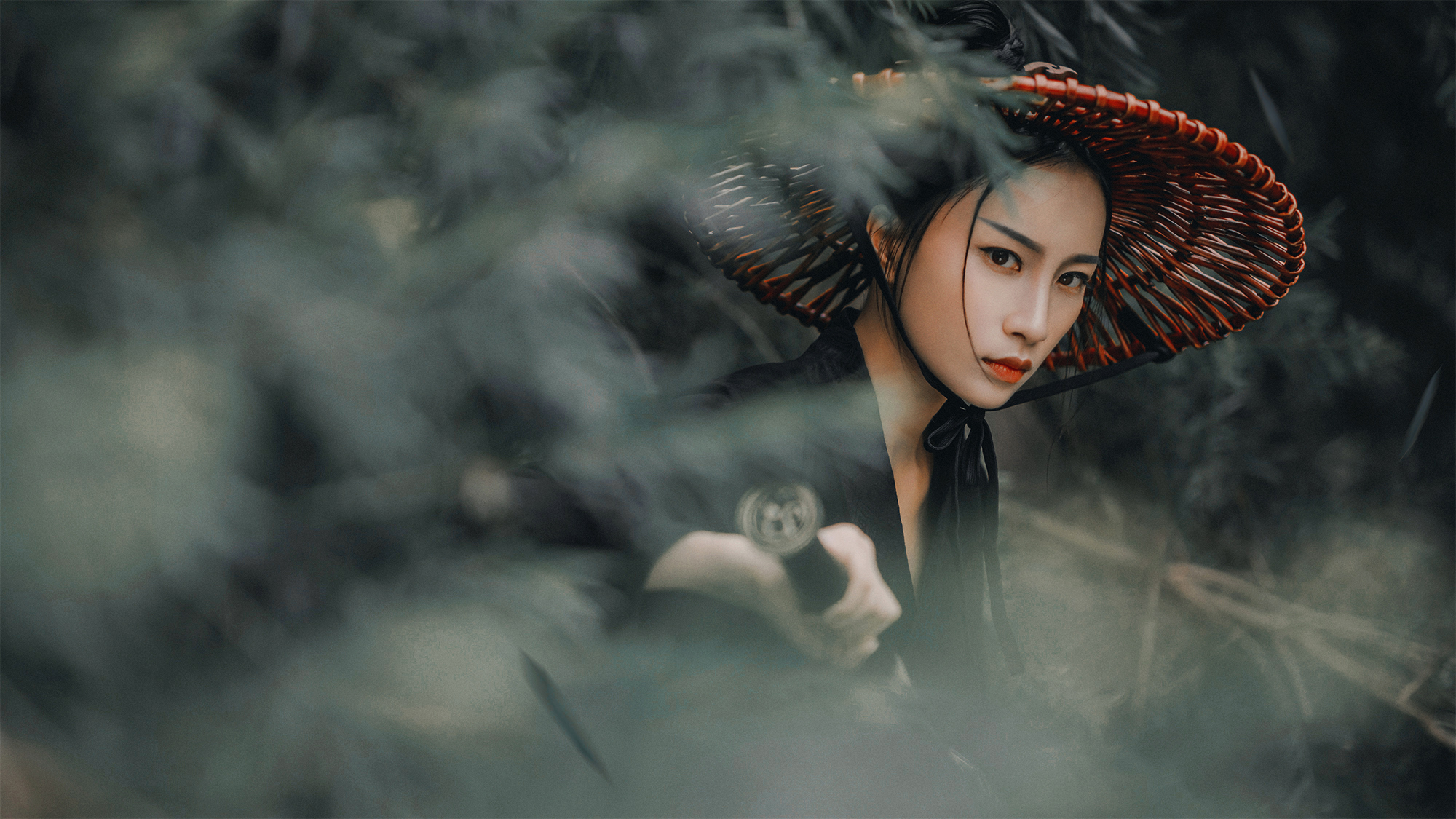 古装侠女仗剑天涯爽快古风图片