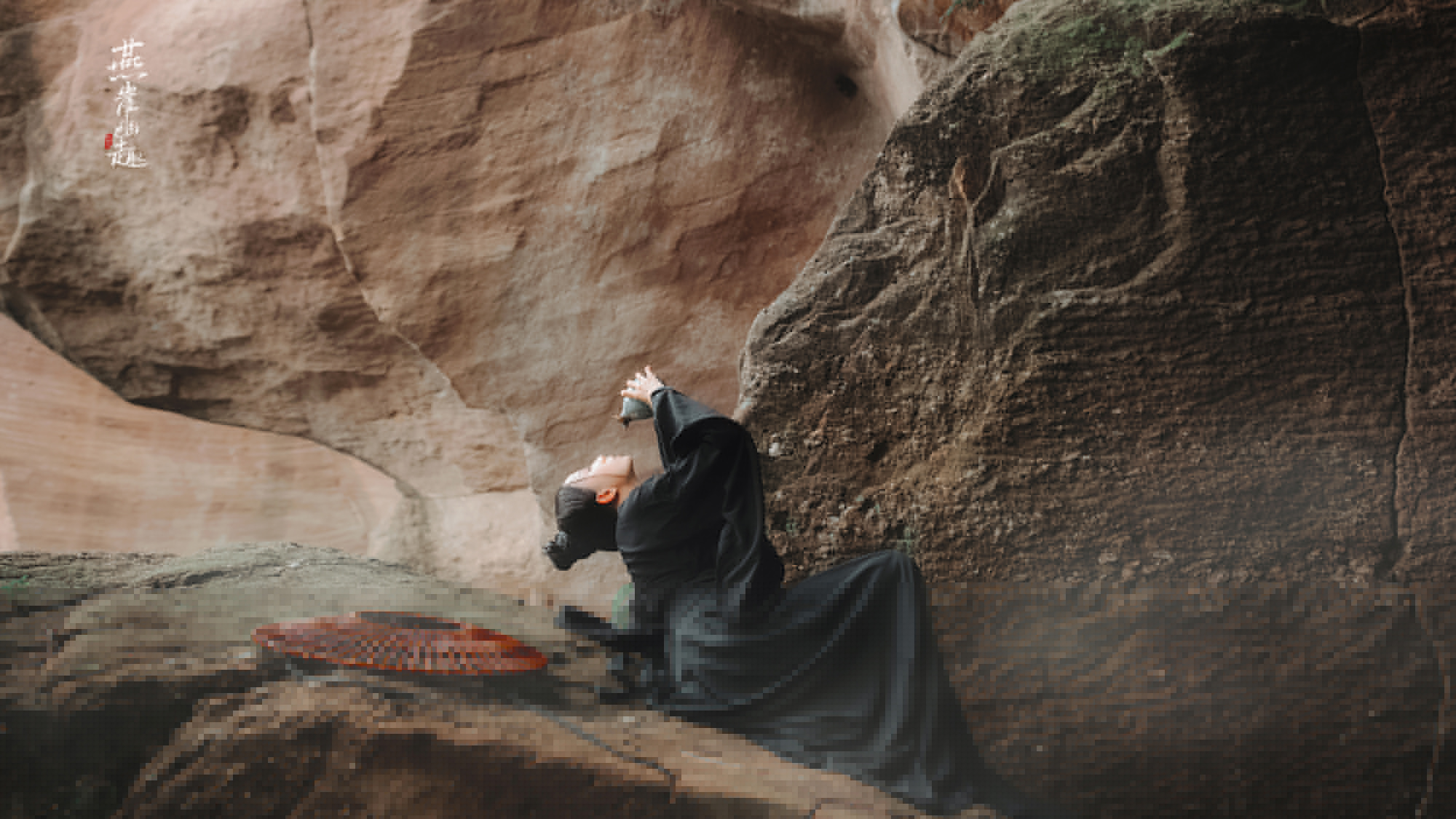 古装侠女仗剑天涯爽快古风图片