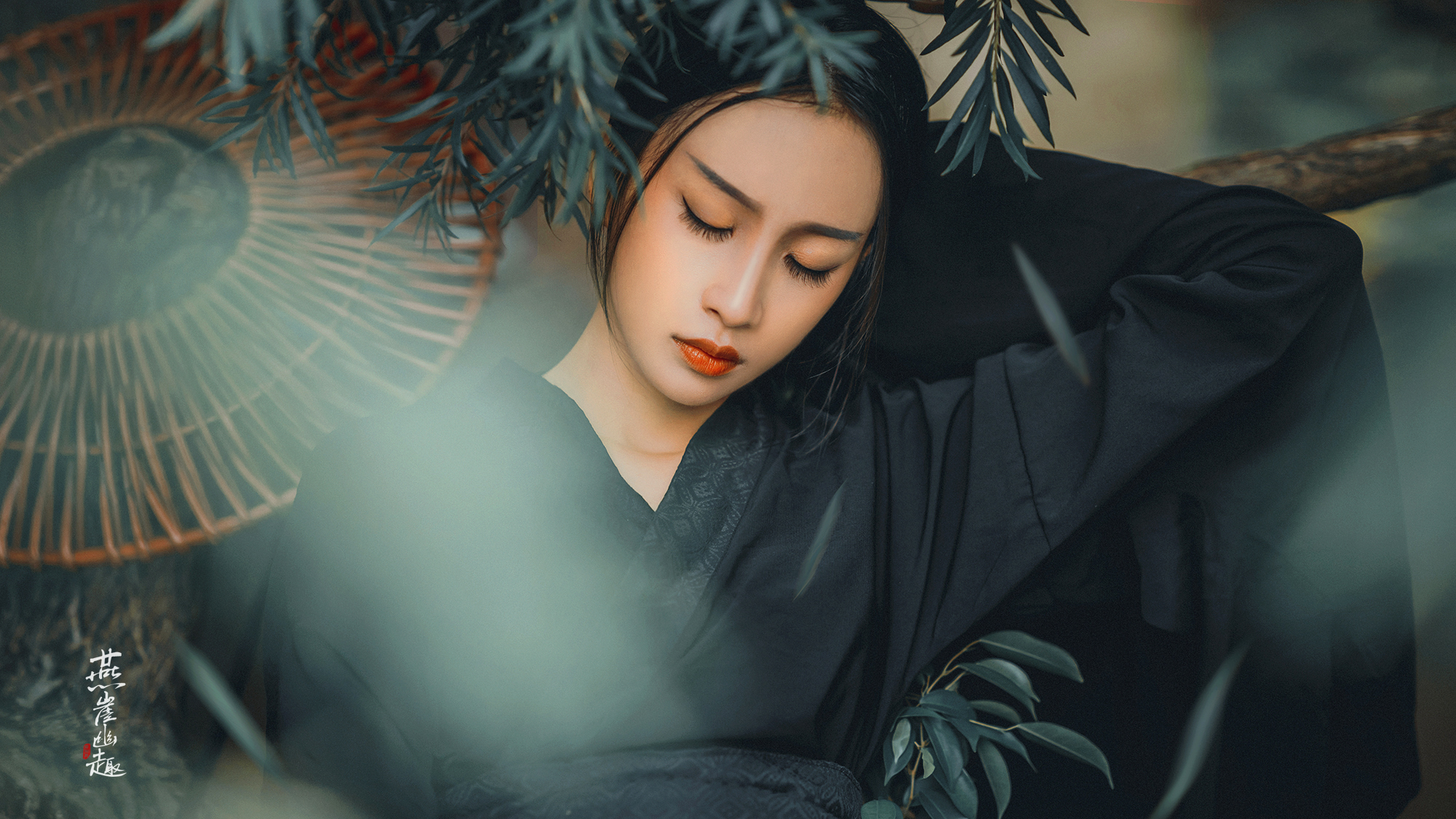 古装侠女仗剑天涯爽快古风图片