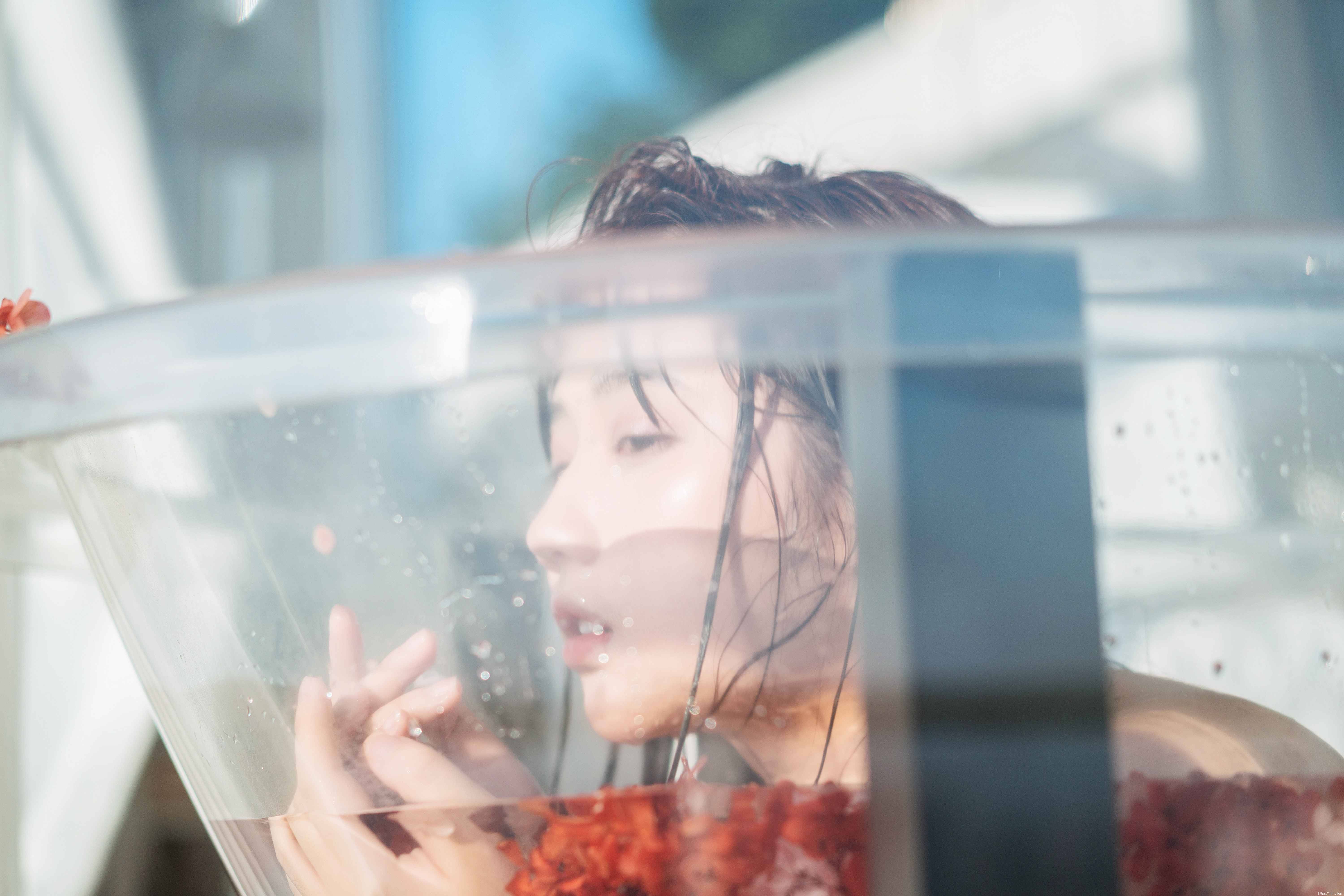 镜酱 - 私奔之泳衣