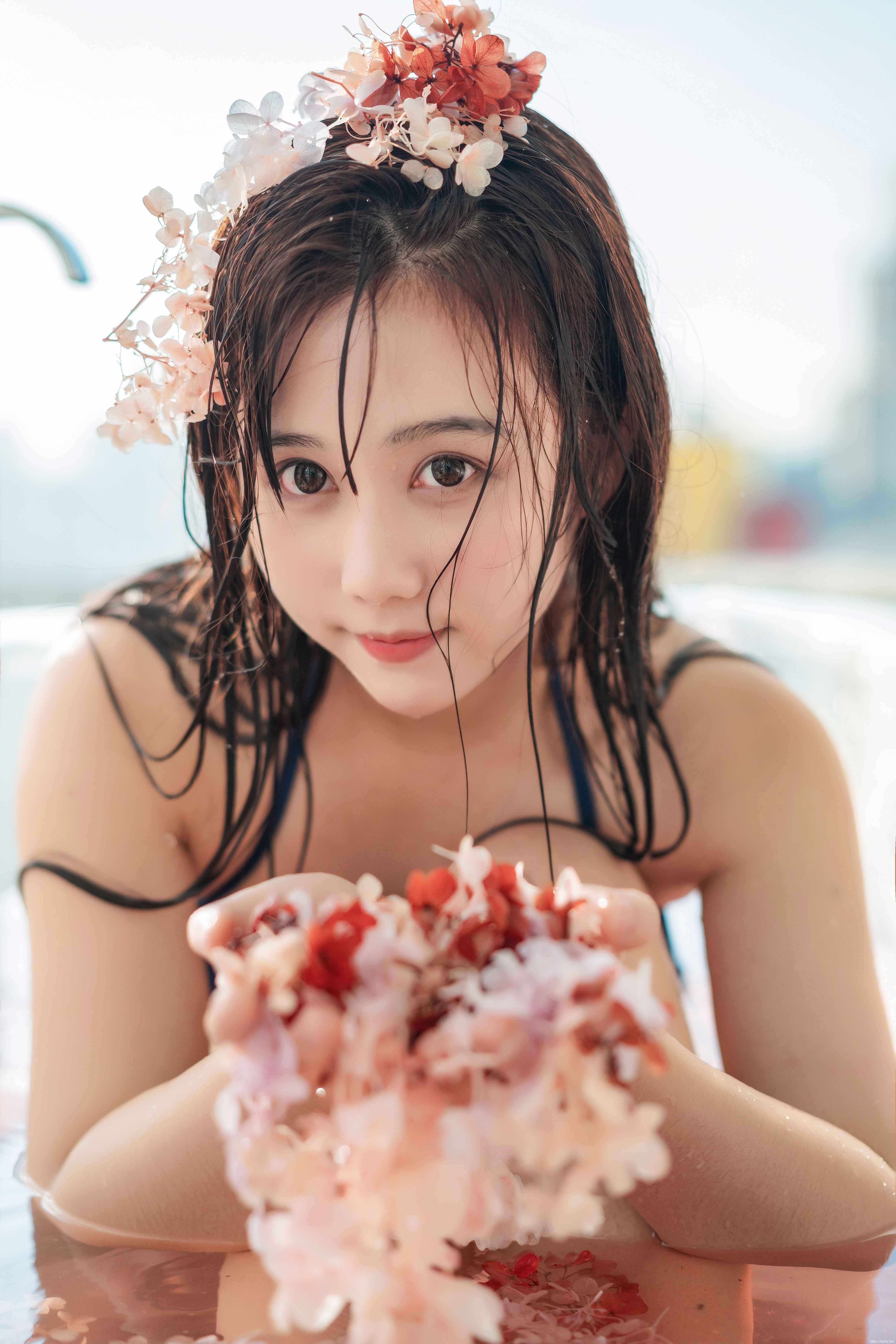 镜酱 - 私奔之泳衣