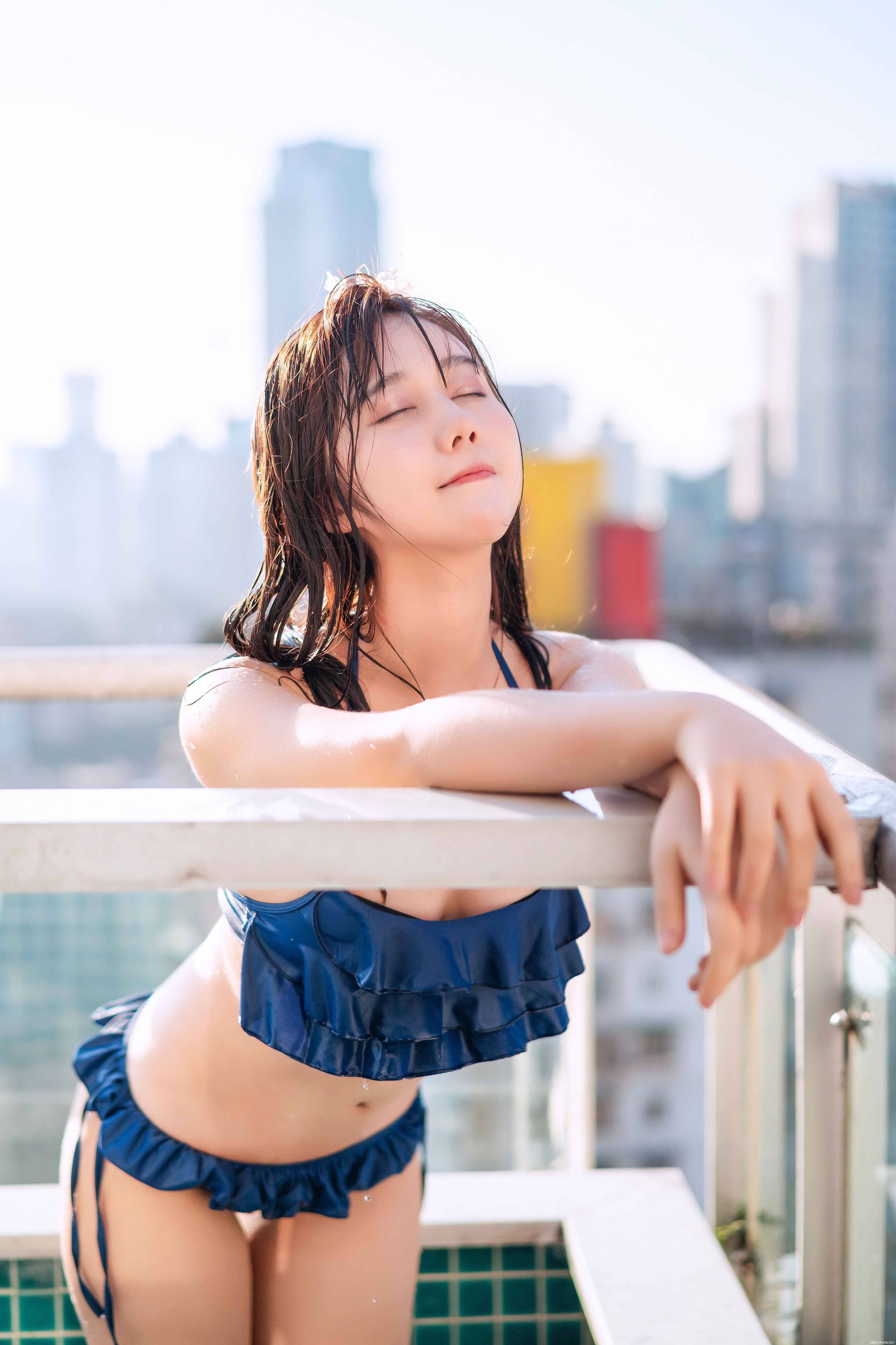 镜酱 - 私奔之泳衣