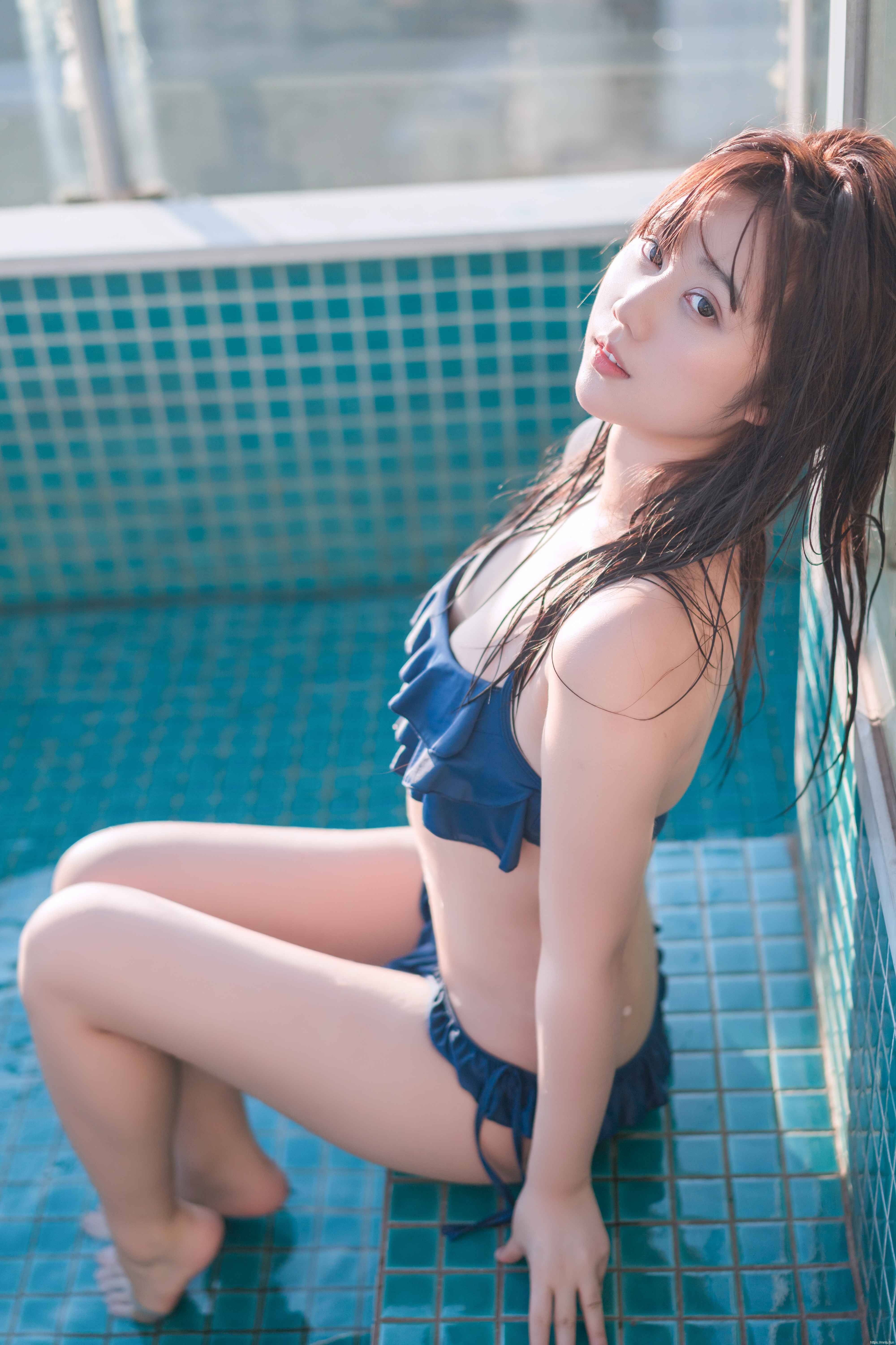 镜酱 - 私奔之泳衣