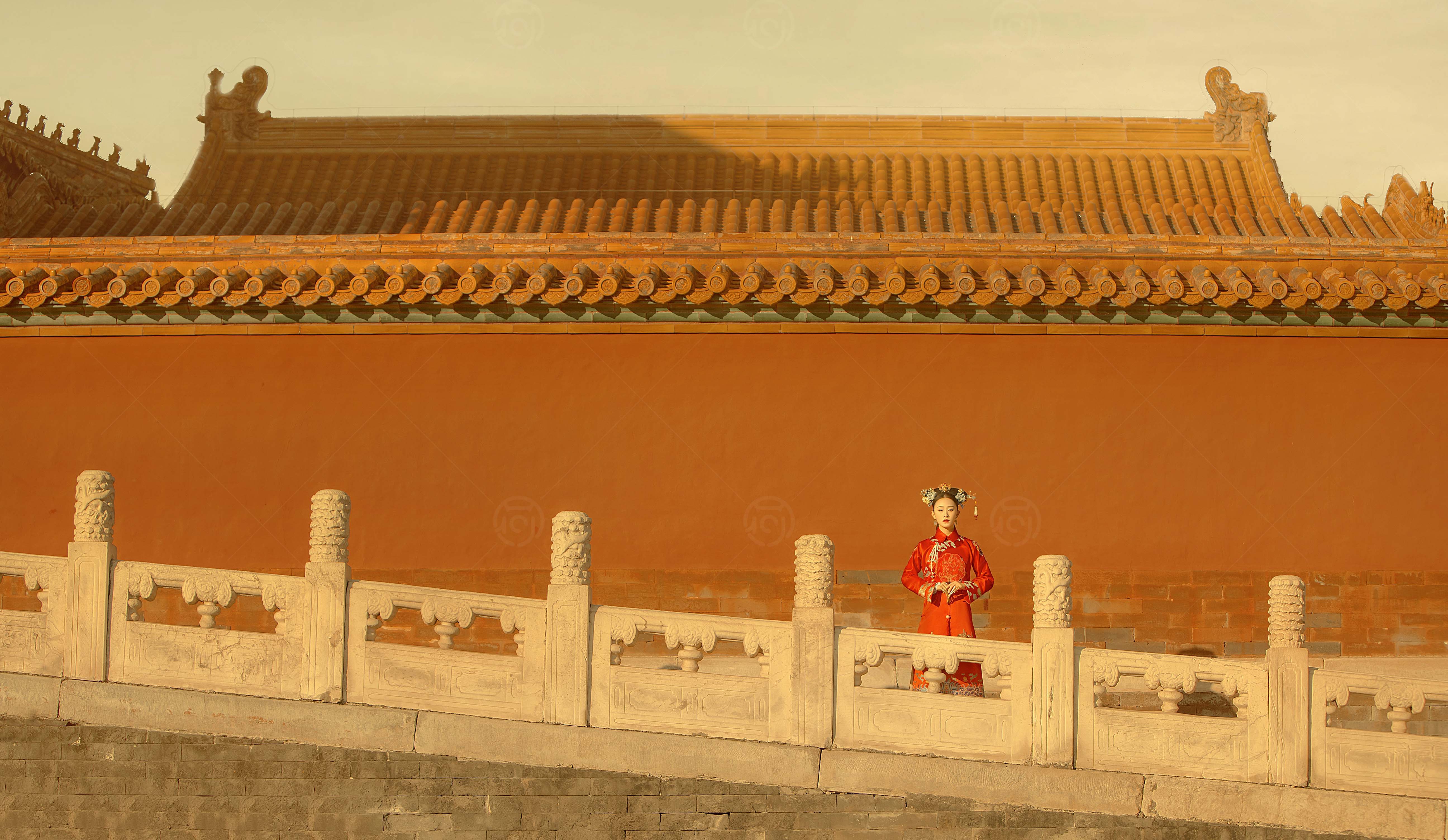 深宫大宅的女人气质高冷淡雅图片