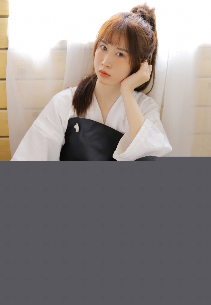 日系古装美女英姿飒爽古风摄影