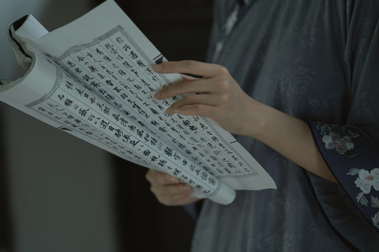 知性优雅女人文艺古装美女套图