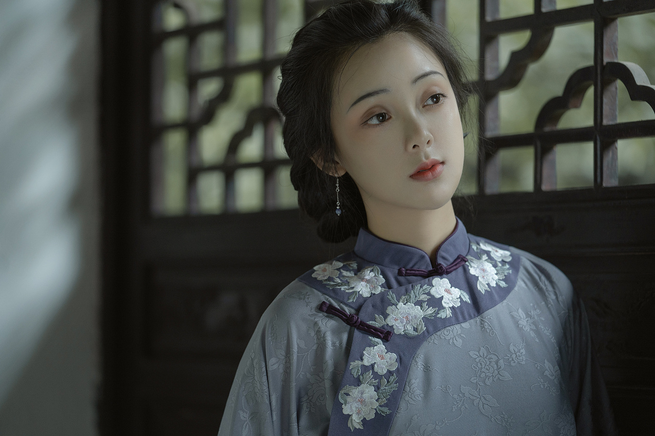 知性优雅女人文艺古装美女套图