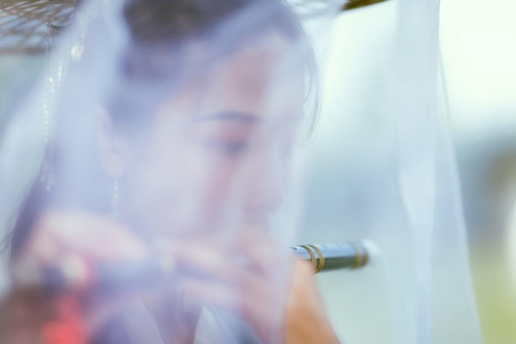 户外汉服美女气质纤尘不染古装图片