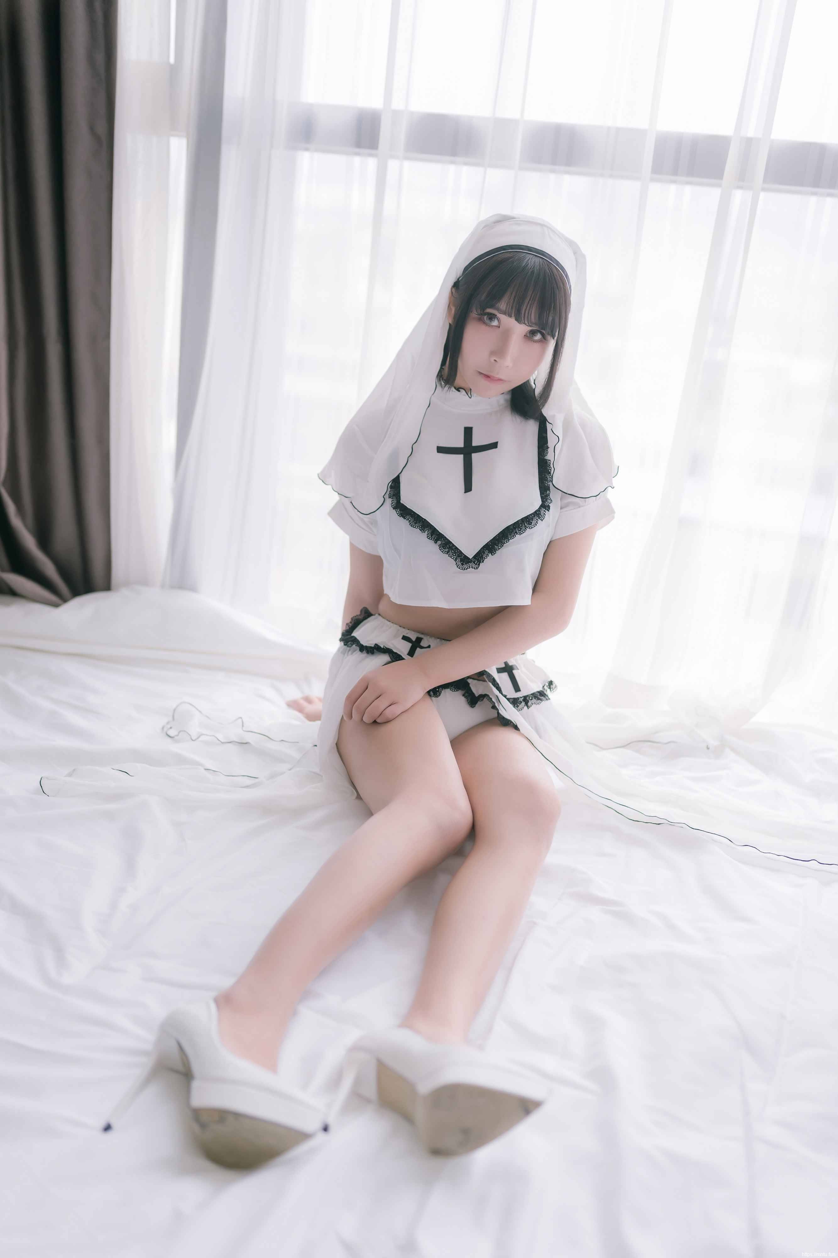 抱走莫子aa 纯白修女