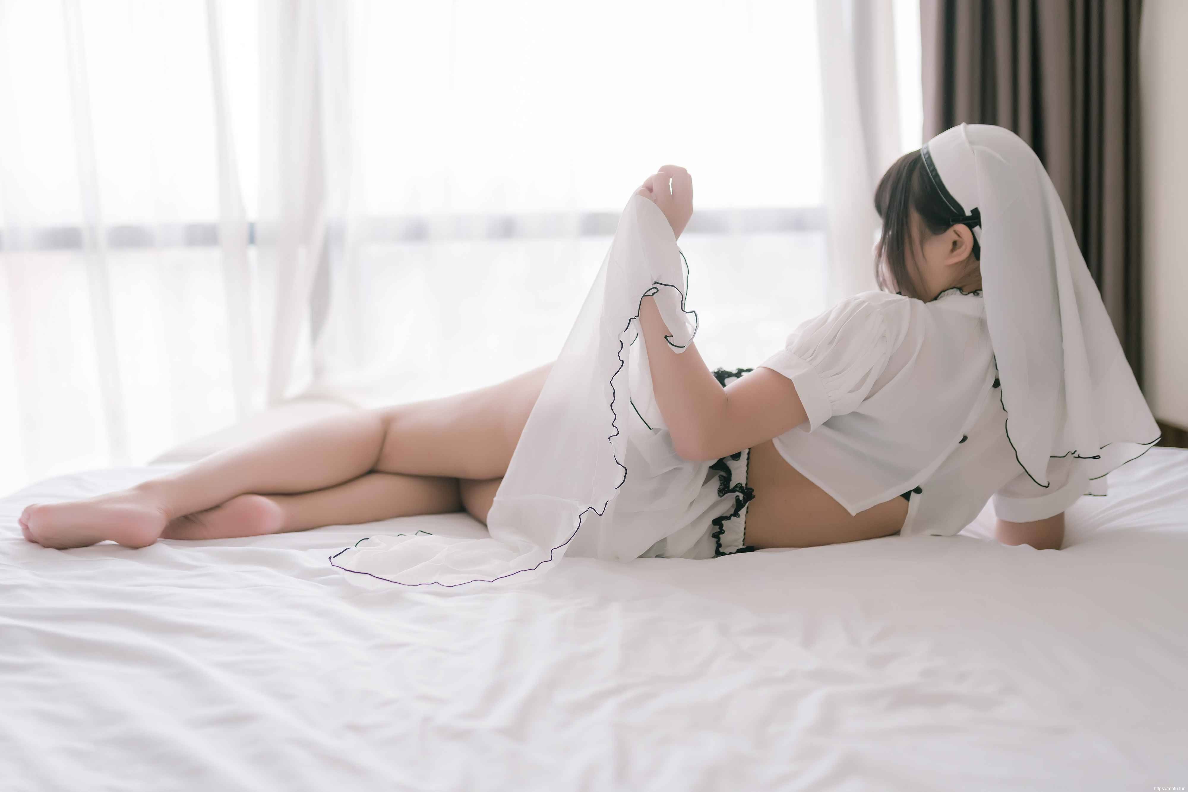 抱走莫子aa 纯白修女