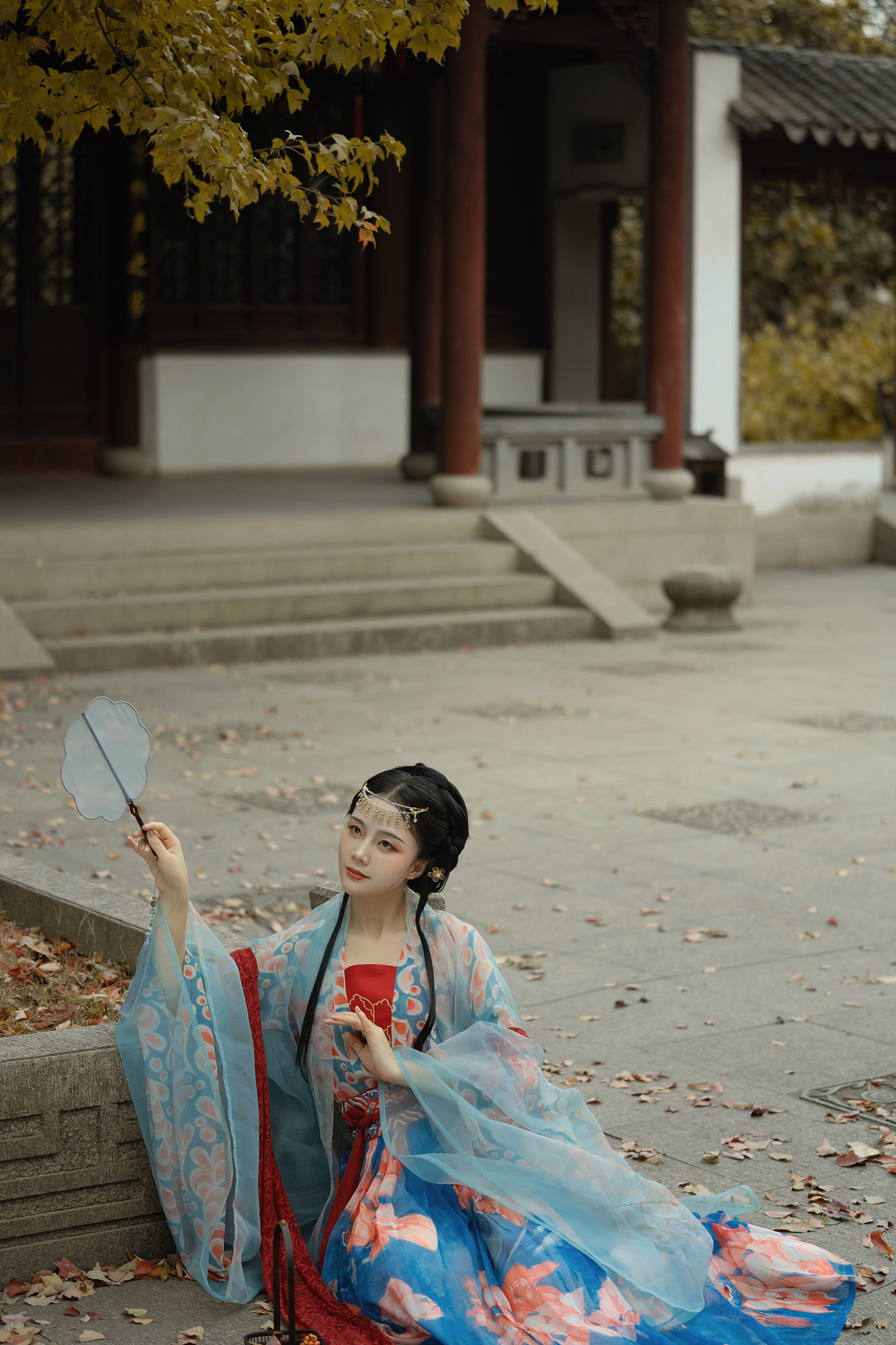 林间美人飘逸古装唯美古风图片