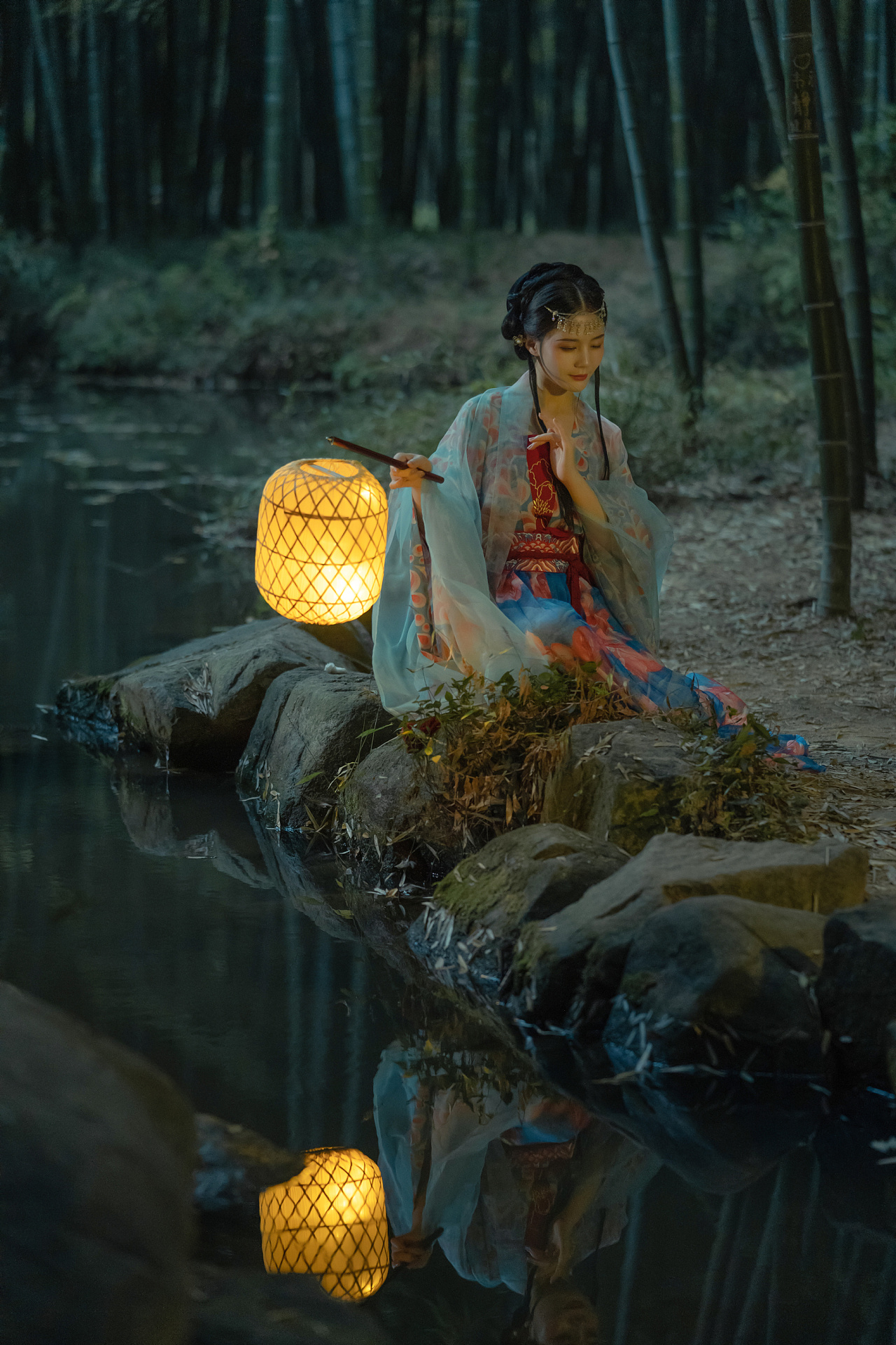 林间美人飘逸古装唯美古风图片