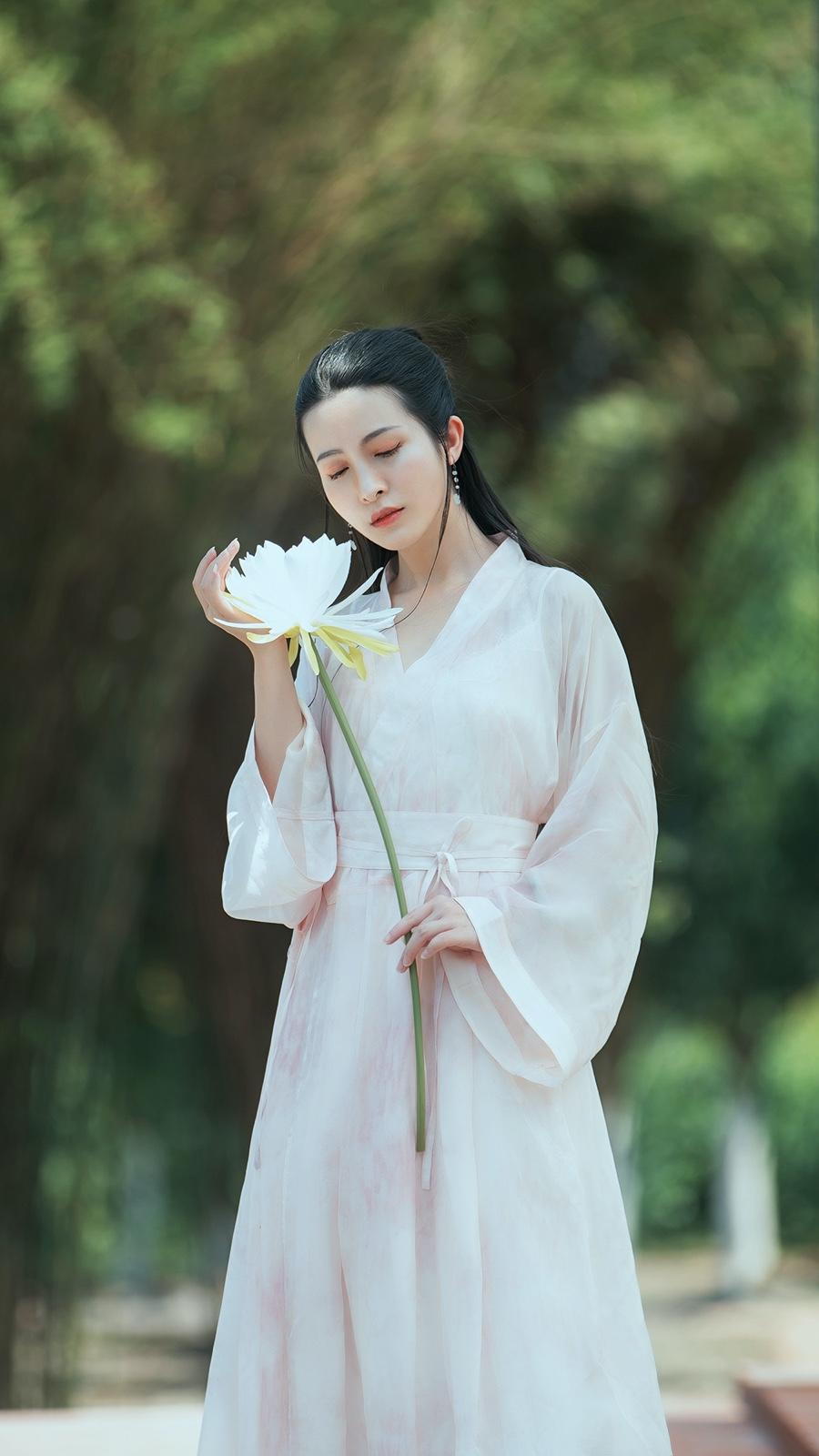 纤尘不染的古装佳人唯美古风图片