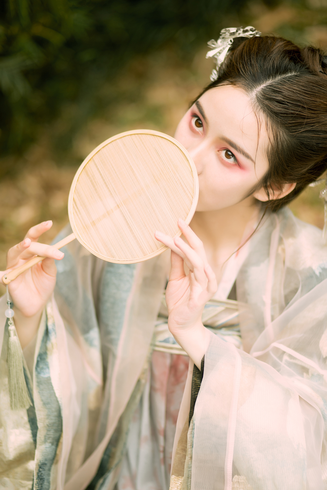 气质古装美女唯美古风摄影图片