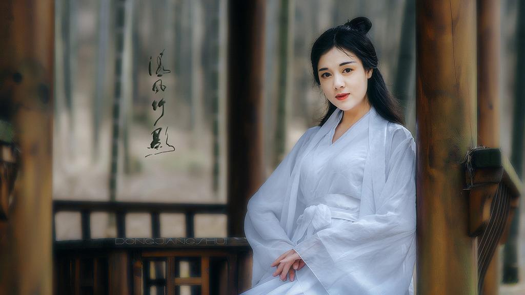 举止优雅端庄的古装美人古风图片