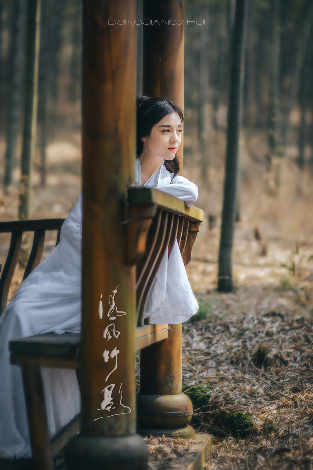 举止优雅端庄的古装美人古风图片