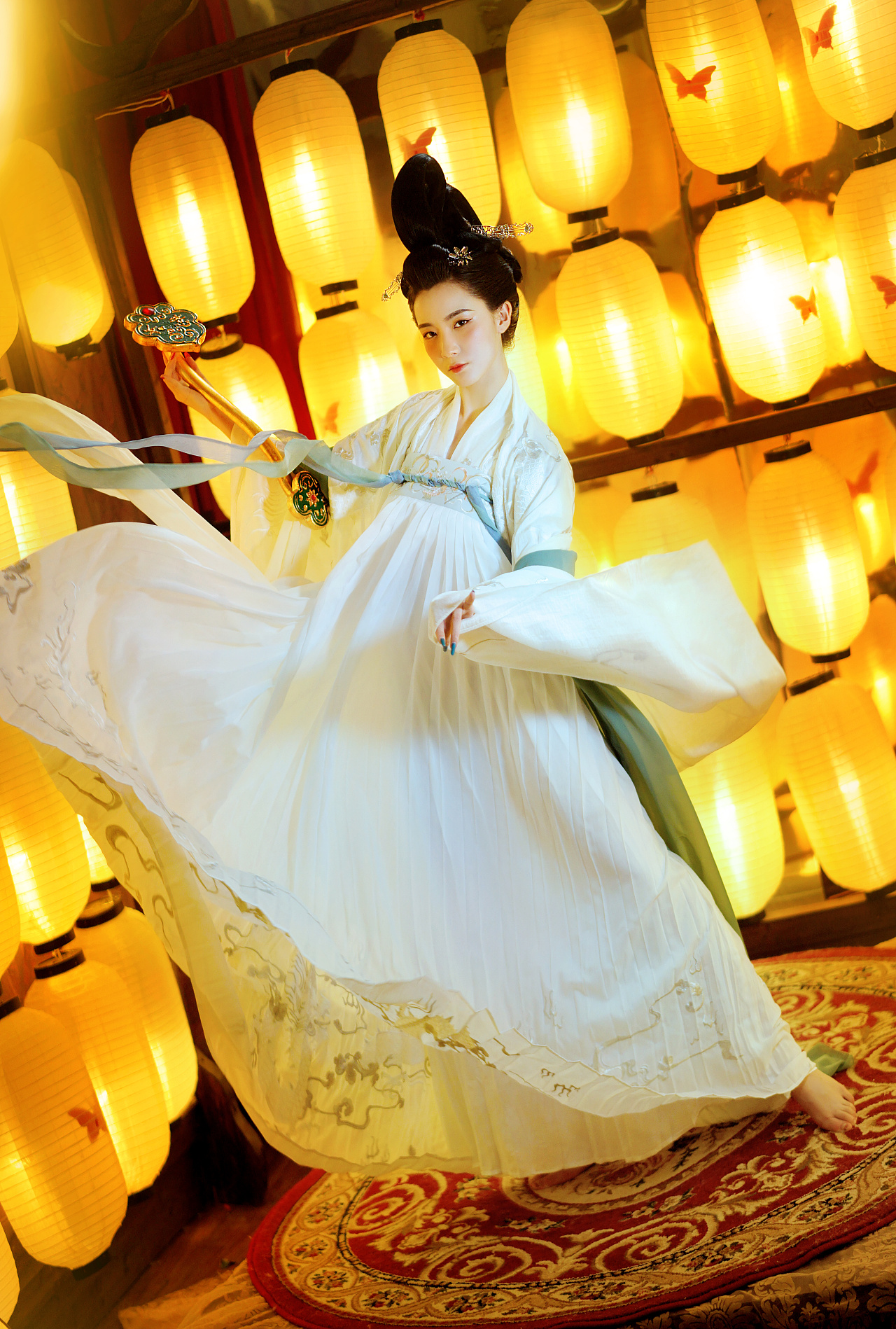 古装汉服美女舞姿优美图片大全