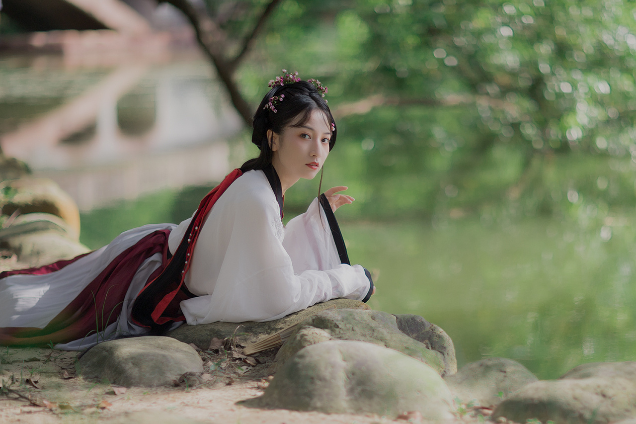 古装侠女英姿飒爽气质古装图片