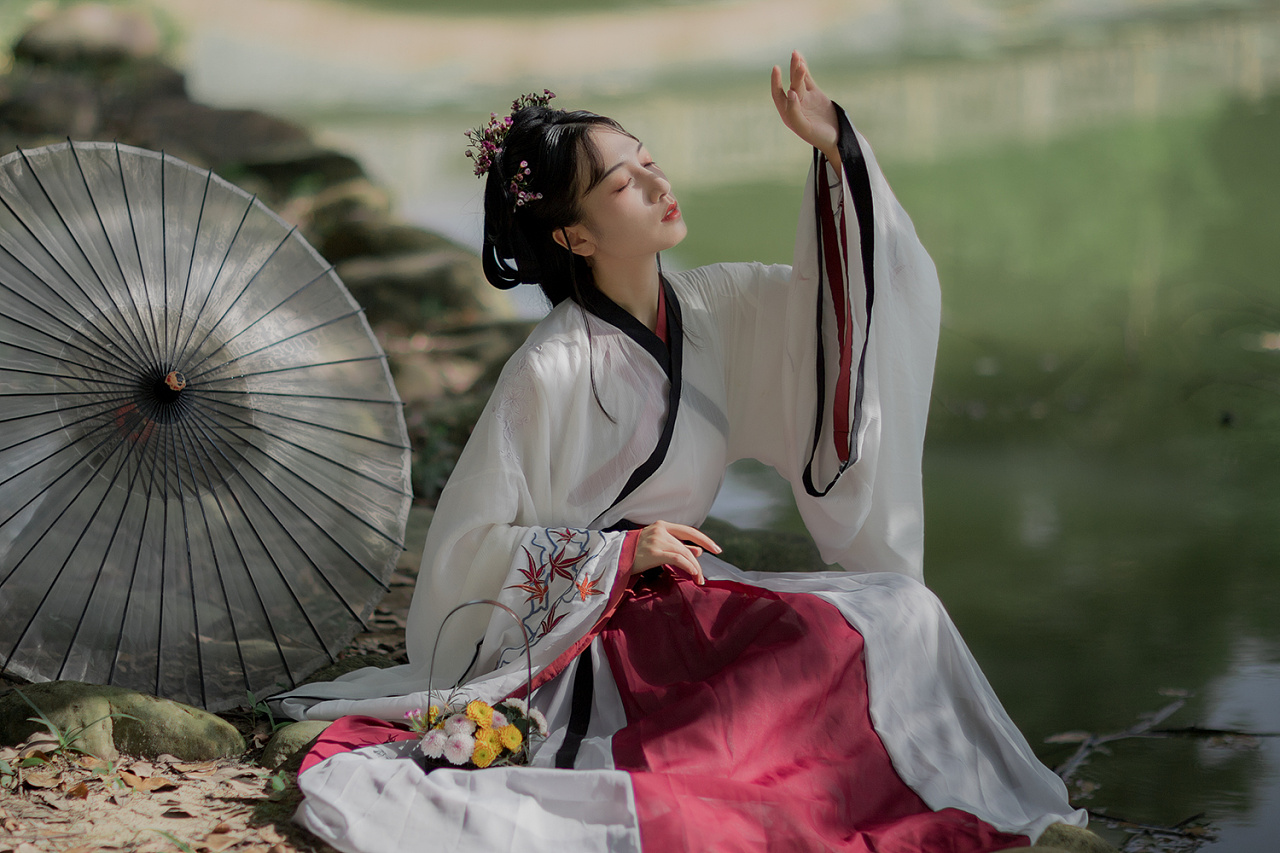 古装侠女英姿飒爽气质古装图片