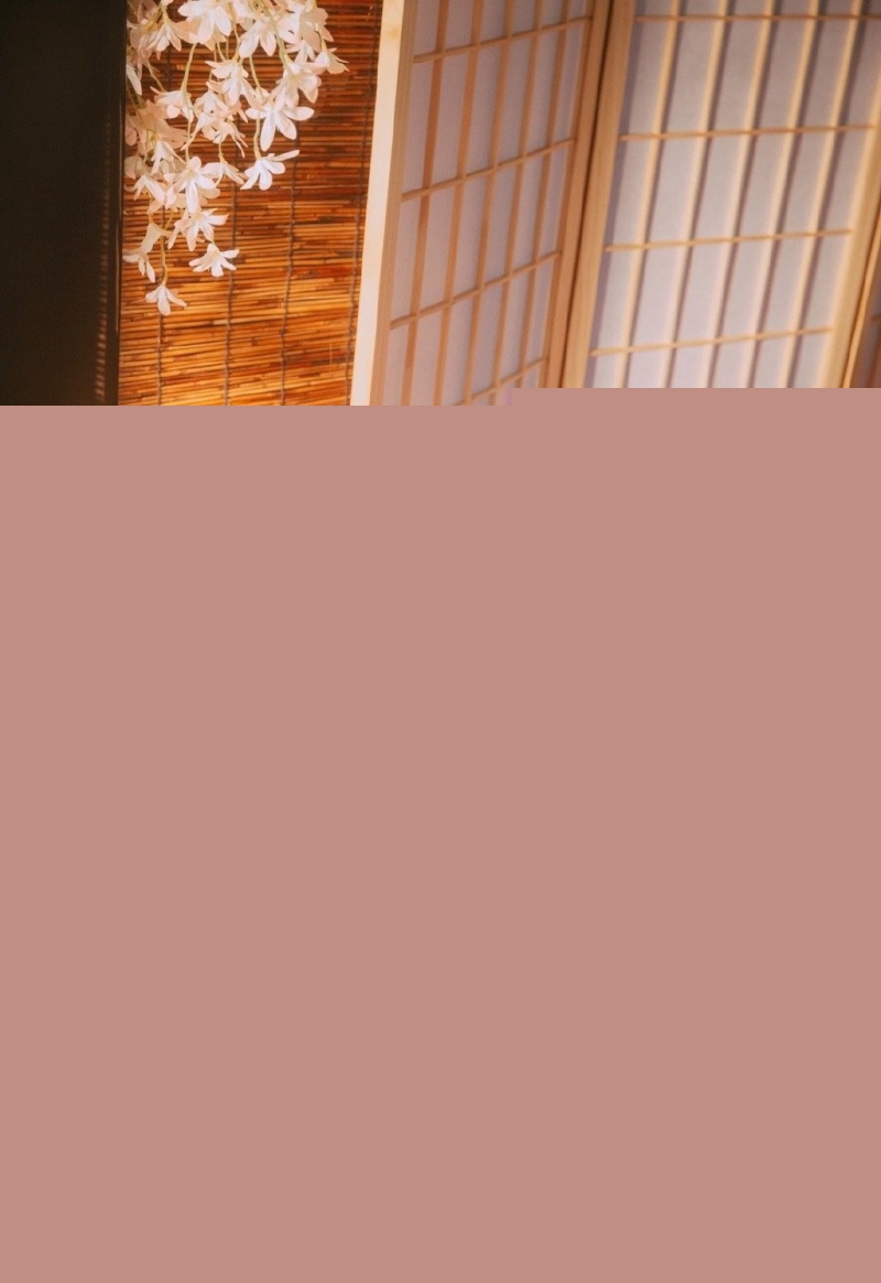 日系和服美女阳光下漂亮美女写真