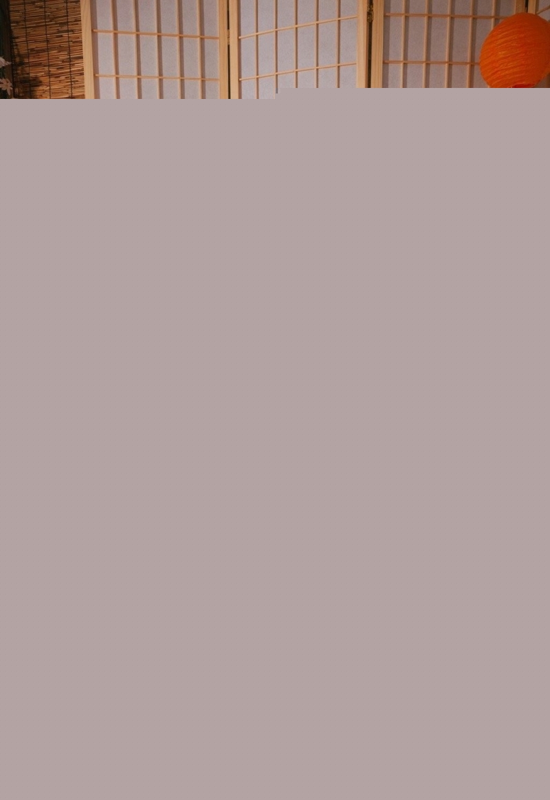 日系和服美女阳光下漂亮美女写真