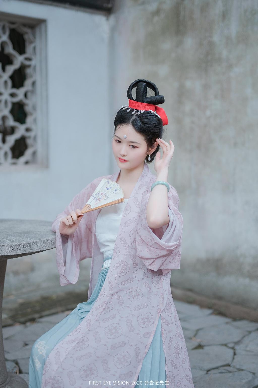 古风美人温柔大方气质古装摄影