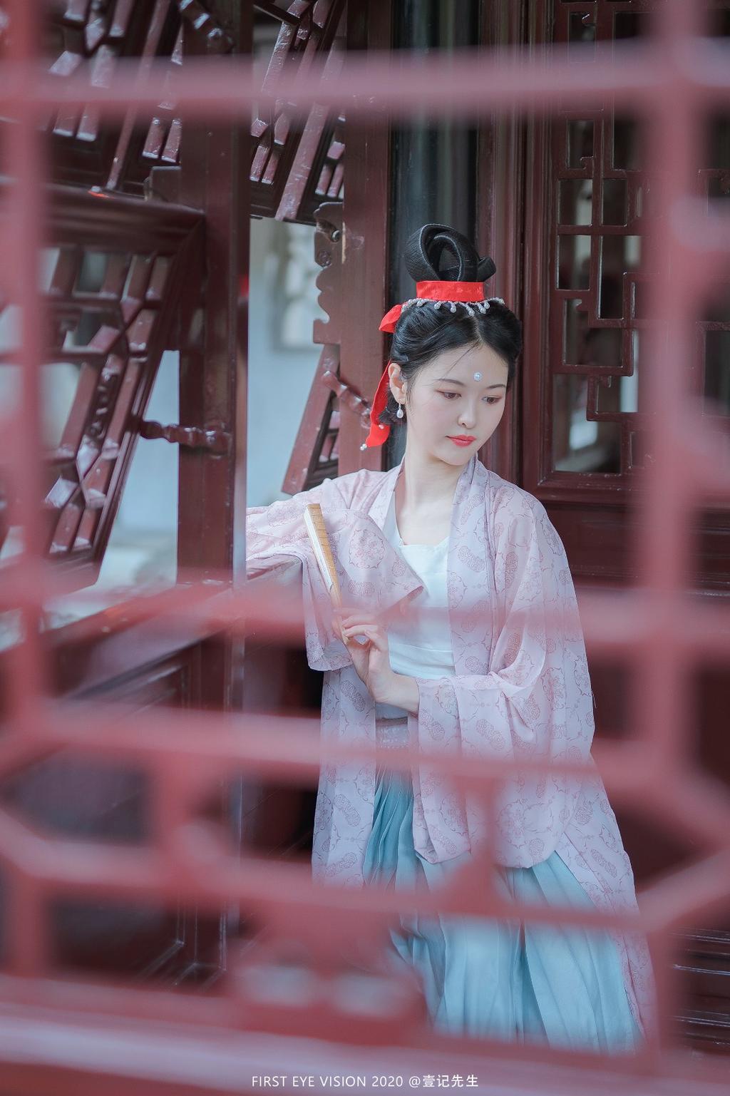 古风美人温柔大方气质古装摄影