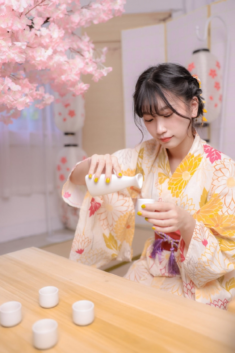 笑靥如花的和服美人唯美图片