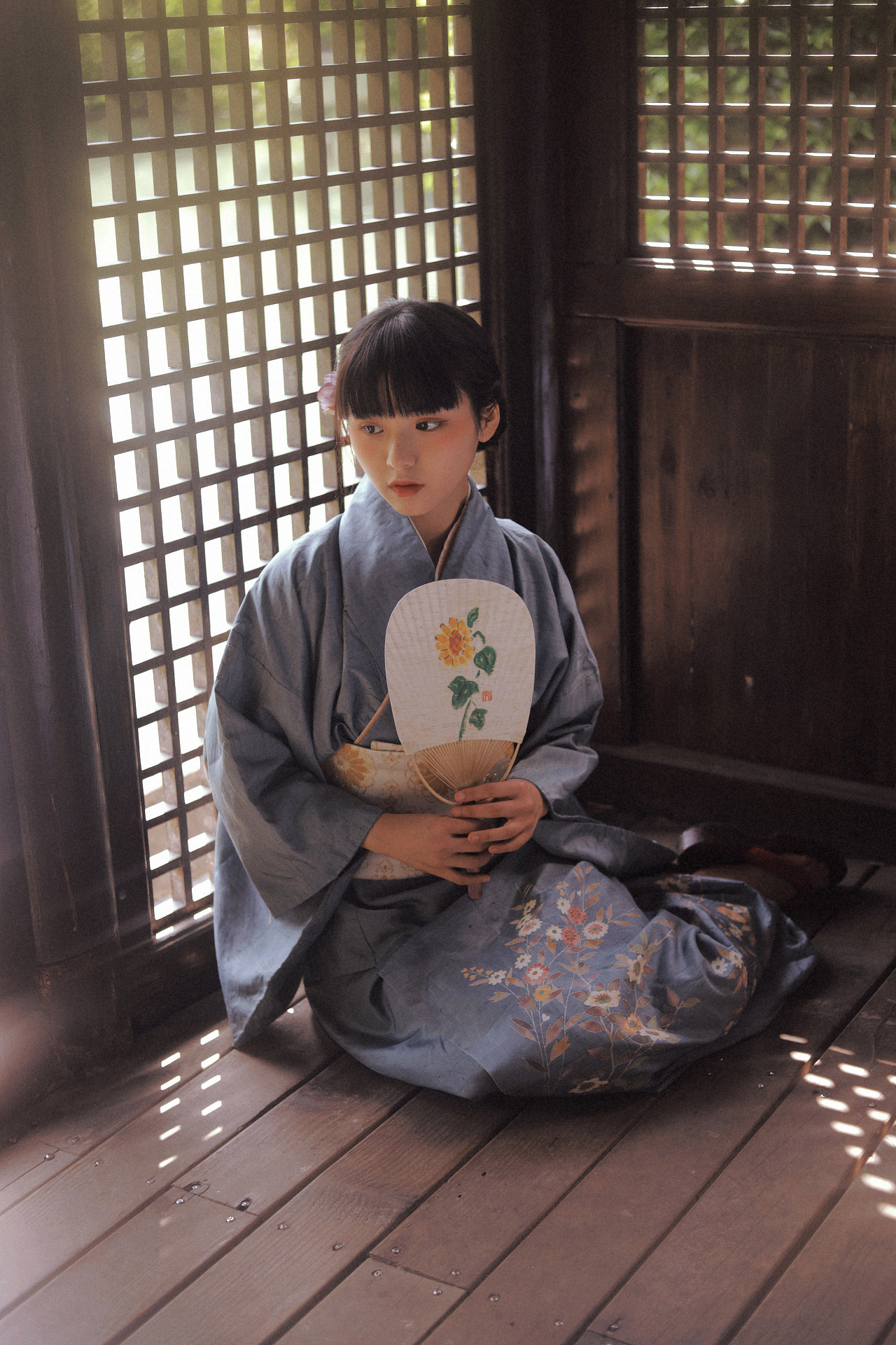 日系和服美女长得小家碧玉古风摄影